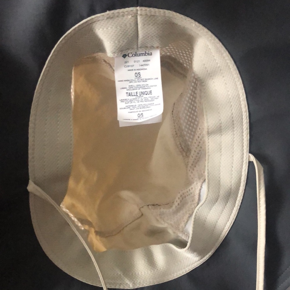 Cream Columbia hat - Picture 6 of 7